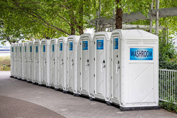 Best Porta potty services near me  in Mundelein, IL